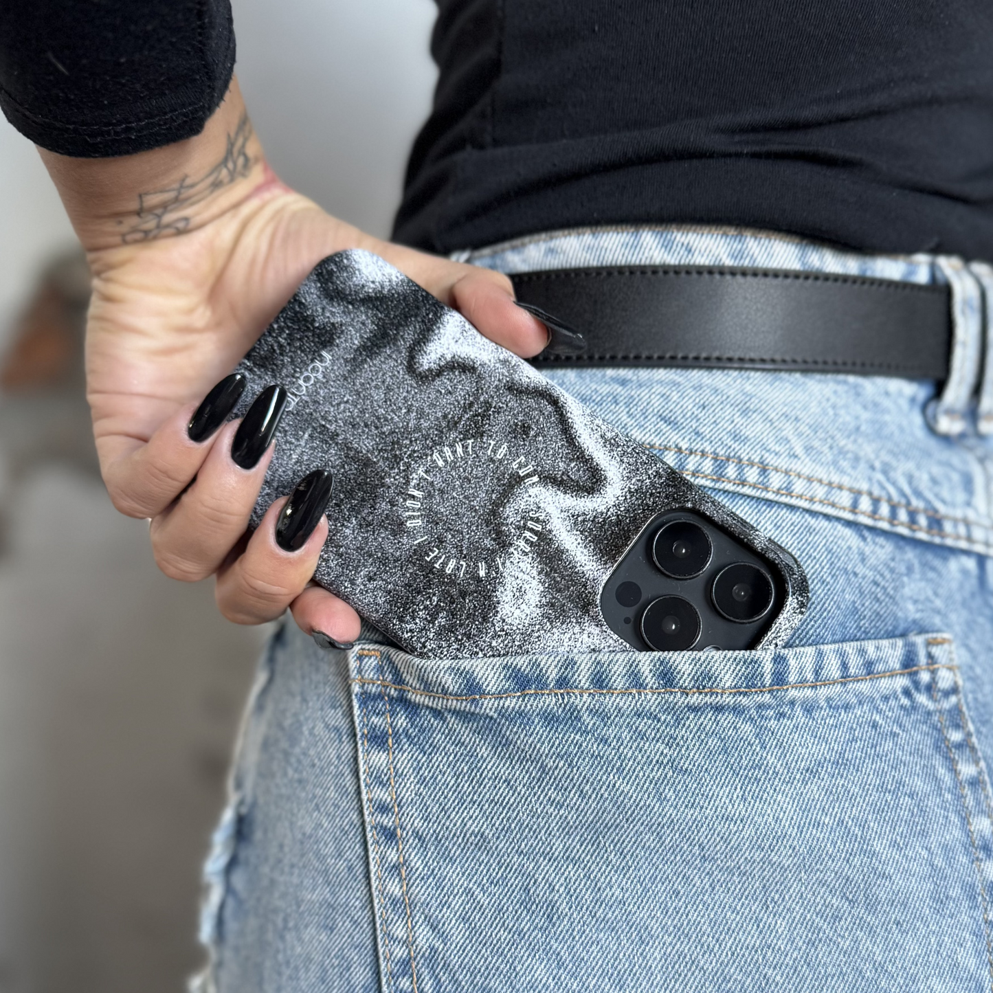 LATE Tough Case (MagSafe®)